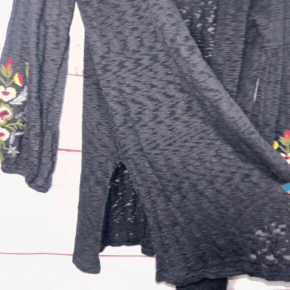 Women’s Suzanne Betro Embroidered Sleeve Cardigan Large - Picture 3 of 4